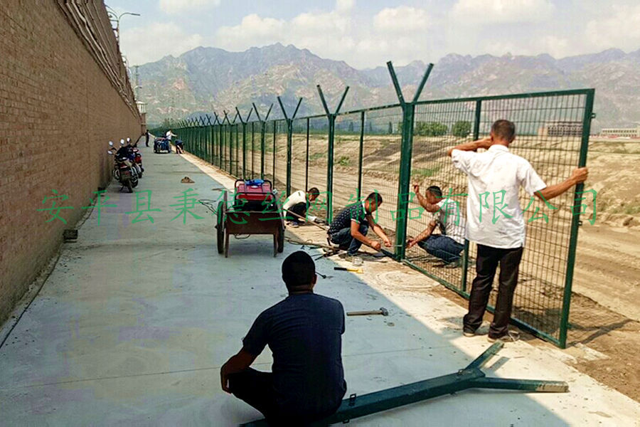 薩拉齊監(jiān)獄護(hù)欄網(wǎng)項(xiàng)目工程
